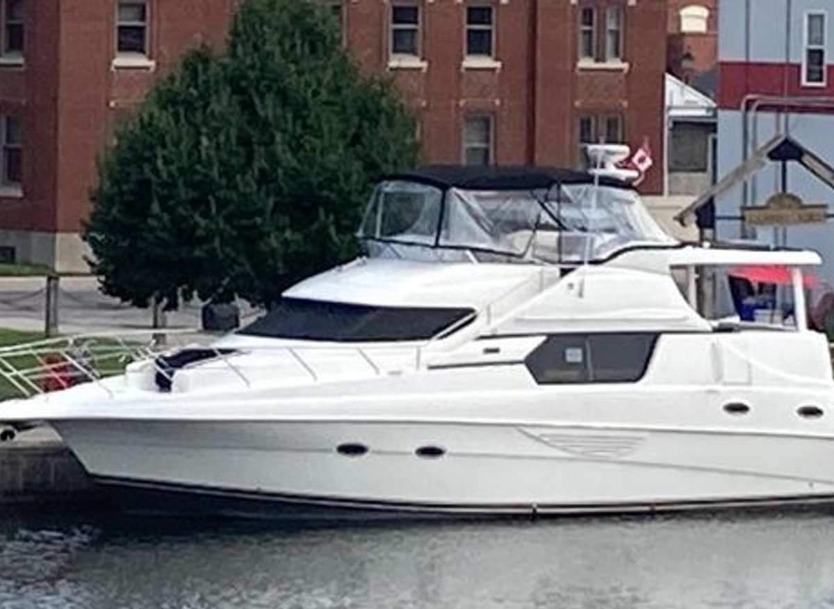 Image of 2003 Silverton 453 Motor Yacht