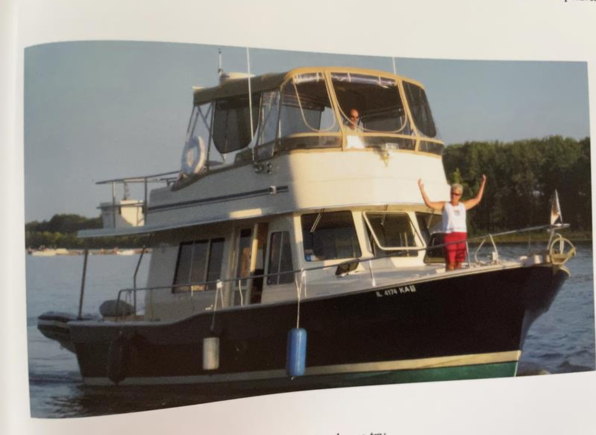 Image of 2006 Mainship 400 40' Twin 240 Yanmars Trawler