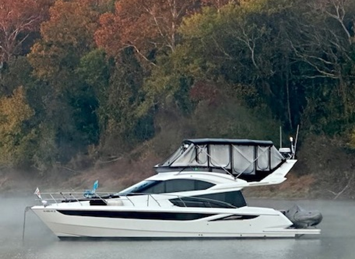 Image of 42' Galeon 420 2020 