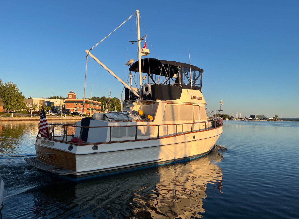 Image of 1984 Grand Banks Classic