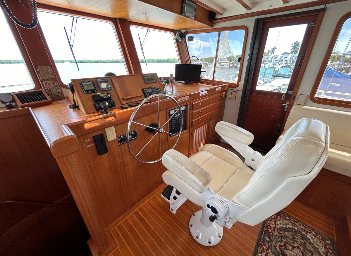 Allegria pilothouse helm hr1 9-19-24.jpg