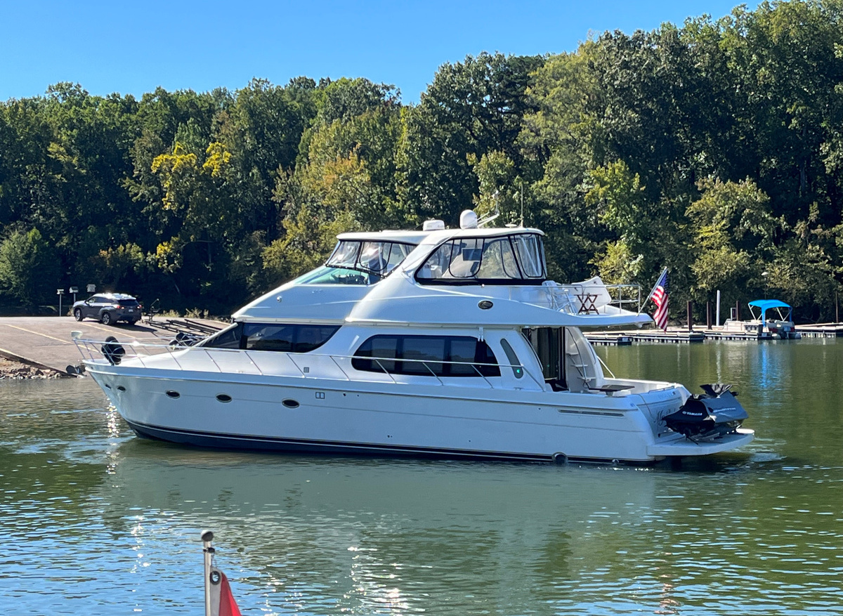 Image of 2006 Carver Voyager 56 Pilothouse