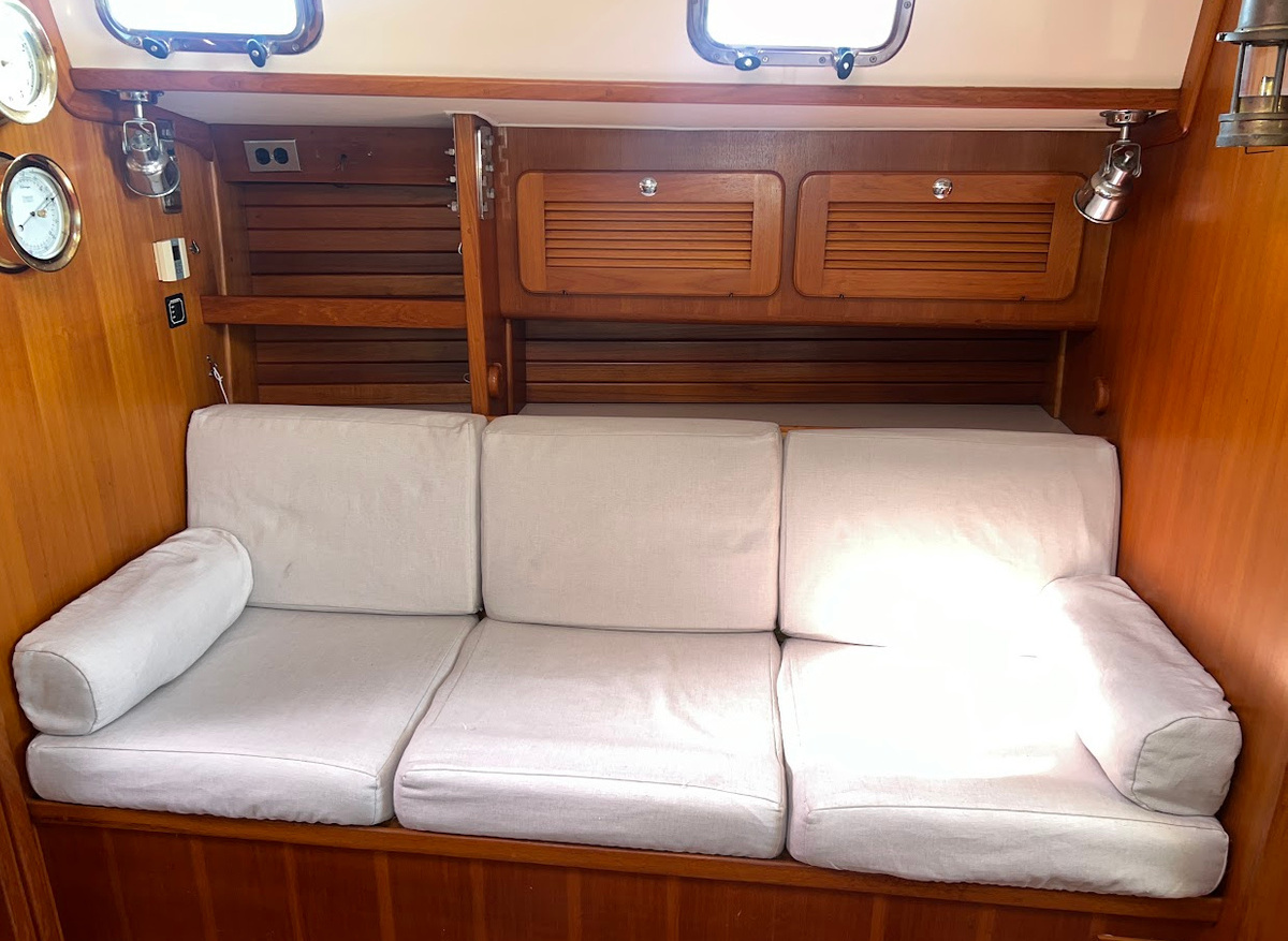 starboard settee and storage.jpg