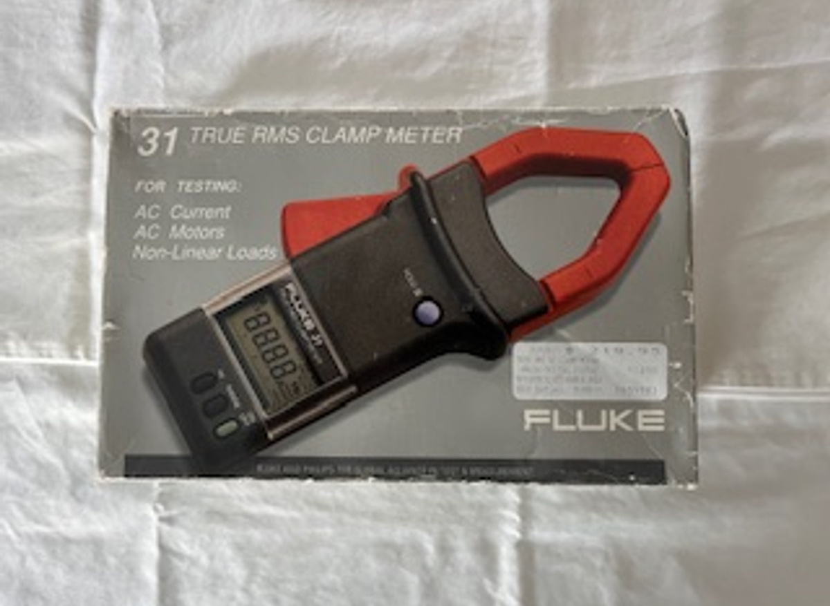 Image of Fluke 31 True RMS Clamp Meter