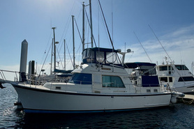 Image of 1976 Hatteras 42LRC - Long Range Cruiser