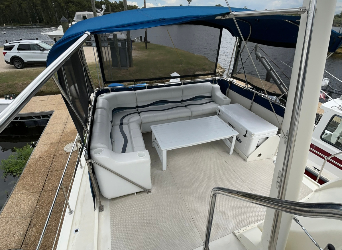 Aft Deck from Fly Bridge.JPG