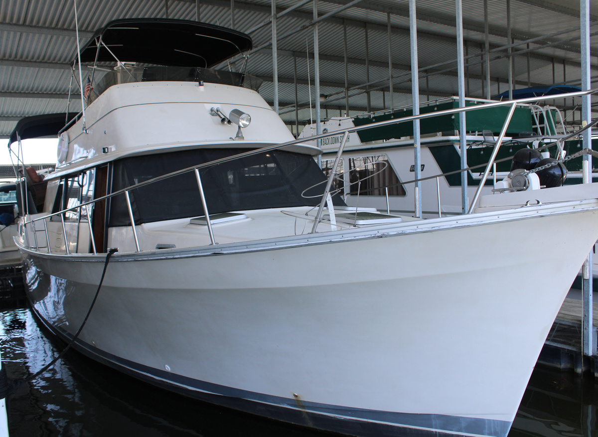 Image of 40' Mainship Double Cabin 1986 