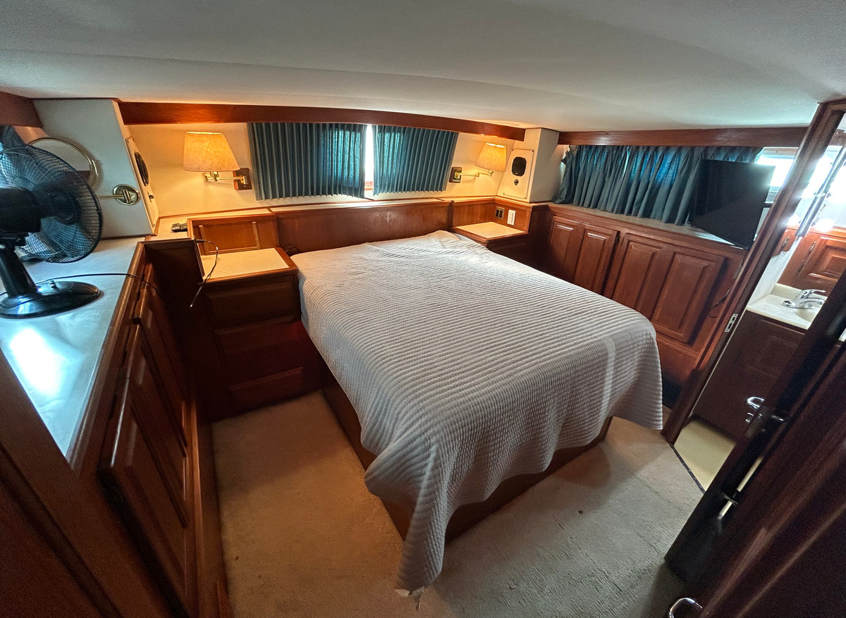 Clean Slate master stateroom hr1 11-14-24.jpg